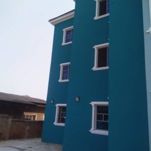 3 Bedroom Apartments For Rent At 2nd Ugbor Rd, Benin City.