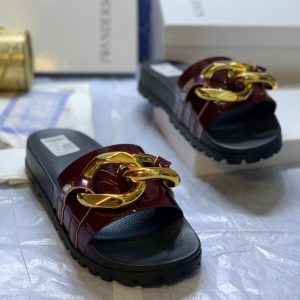 Stylish Palm Slippers For Guys In Nigeria - Get Them Now!