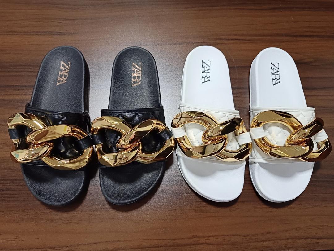 Trending slippers for ladies clearance