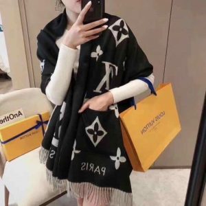 Louis Vuitton Scarf With Package