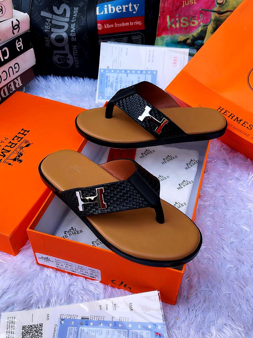 Komback Hermes Slippers For Men In Lagos